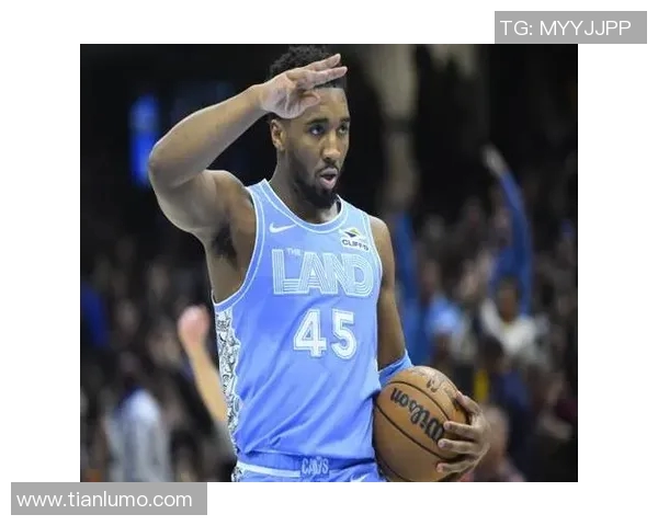 多诺万米切尔的崛起之路与NBA赛场上的精彩瞬间回顾